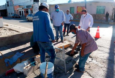 b_400_0_16777215_00_images_2020_junio_progreso_Instalacin-de-rejillas-04.jpg