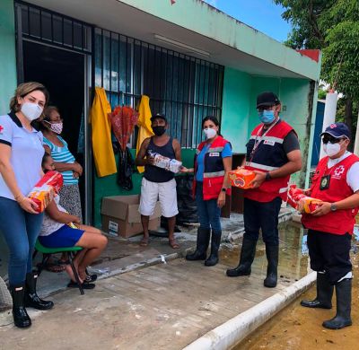 b_400_0_16777215_00_images_2020_octubre_yucatan_donacion-comidas--3.jpg