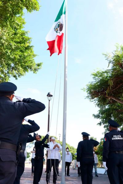 b_400_0_16777215_00_images_2021_septiembre_progreso_izamiento-de-bandera-en-Progreso-01.jpg