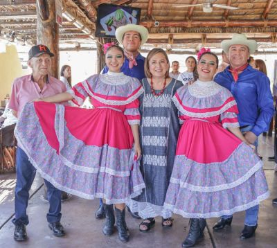 b_400_0_16777215_00_images_2023_septiembre_nacional_xochitl-03.jpg