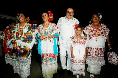 b_400_0_16777215_00_images_agosto_yucatan_fiesta-tixpehual-2.jpg