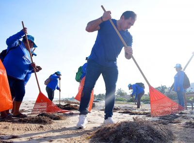 b_400_0_16777215_00_images_diciembre_progreso_limpieza-de-playa-3.jpg