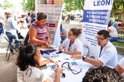 b_400_0_16777215_00_images_noviembre_yucatan_feria-del-empleo-uman-1.jpg