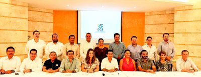 b_400_0_16777215_00_images_octubre_yucatan_dialogo-con-empresarios-2.jpg