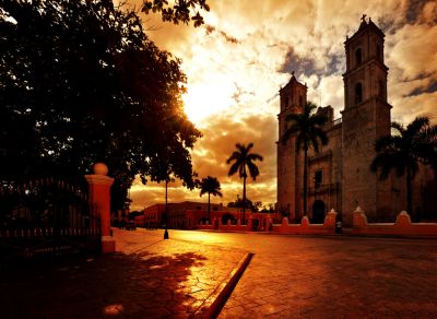 b_400_0_16777215_00_images_octubre_yucatan_turismo_Valladolid.jpg