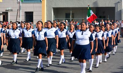 b_400_0_16777215_00_images_septiembre_progreso_desfile-independencia-2.jpg